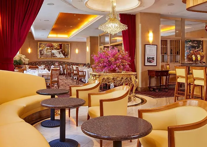 Orchard Hotel